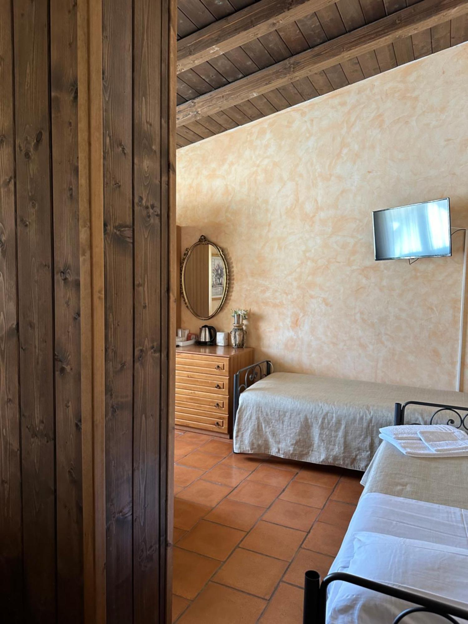 Il Podere Degli Asinelli Città Sant'Angelo Exterior foto
